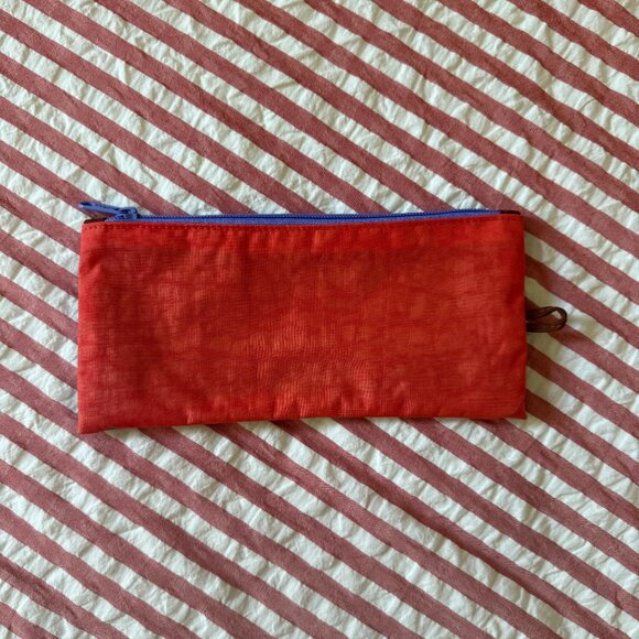 EUC Baggu | Medium Flat Pouch - Picture 2 of 3